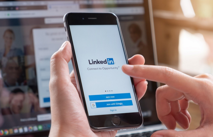 LinkedIn app, linkedin, social media